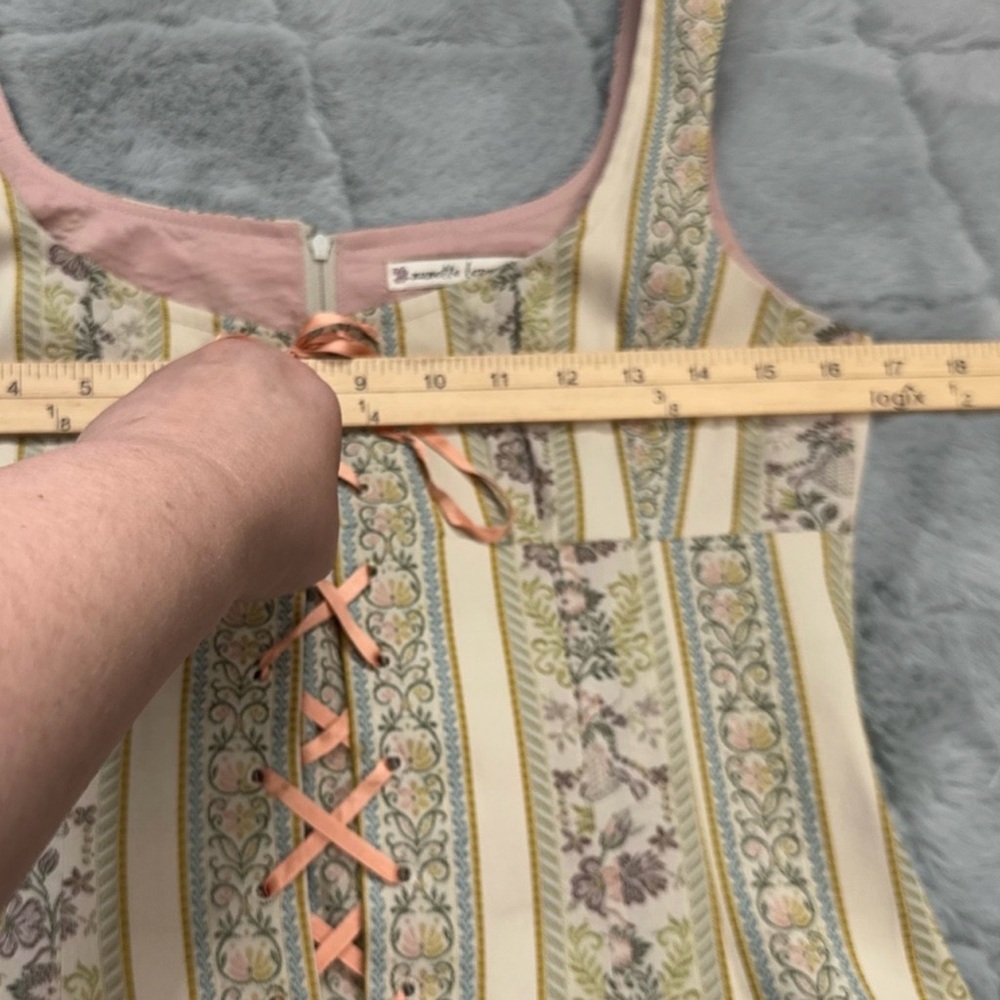 RARE Vintage Nanette Lepore Dusty Pink Tapestry Corset Top - Picture 8 of 15